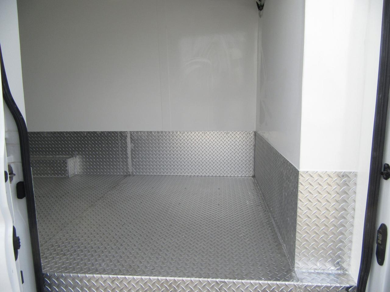 2022 Ford Transit T-250 AWD EXT HIGHROOF VAN WITH NEW REEFER SYSTEM Photo4