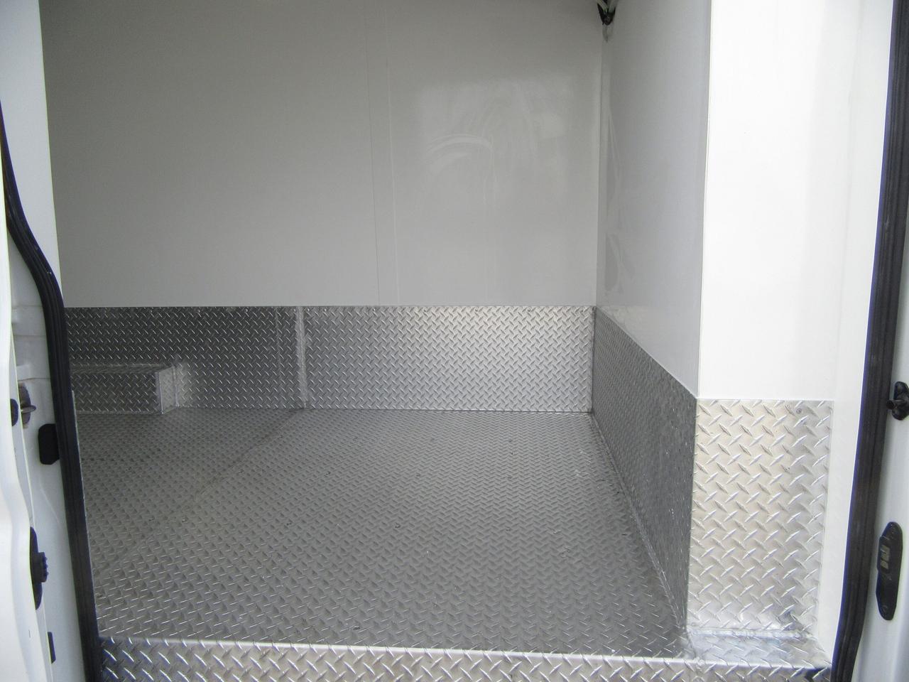 2022 Ford Transit T-250 AWD EXT HIGHROOF VAN WITH NEW REEFER SYSTEM Photo4