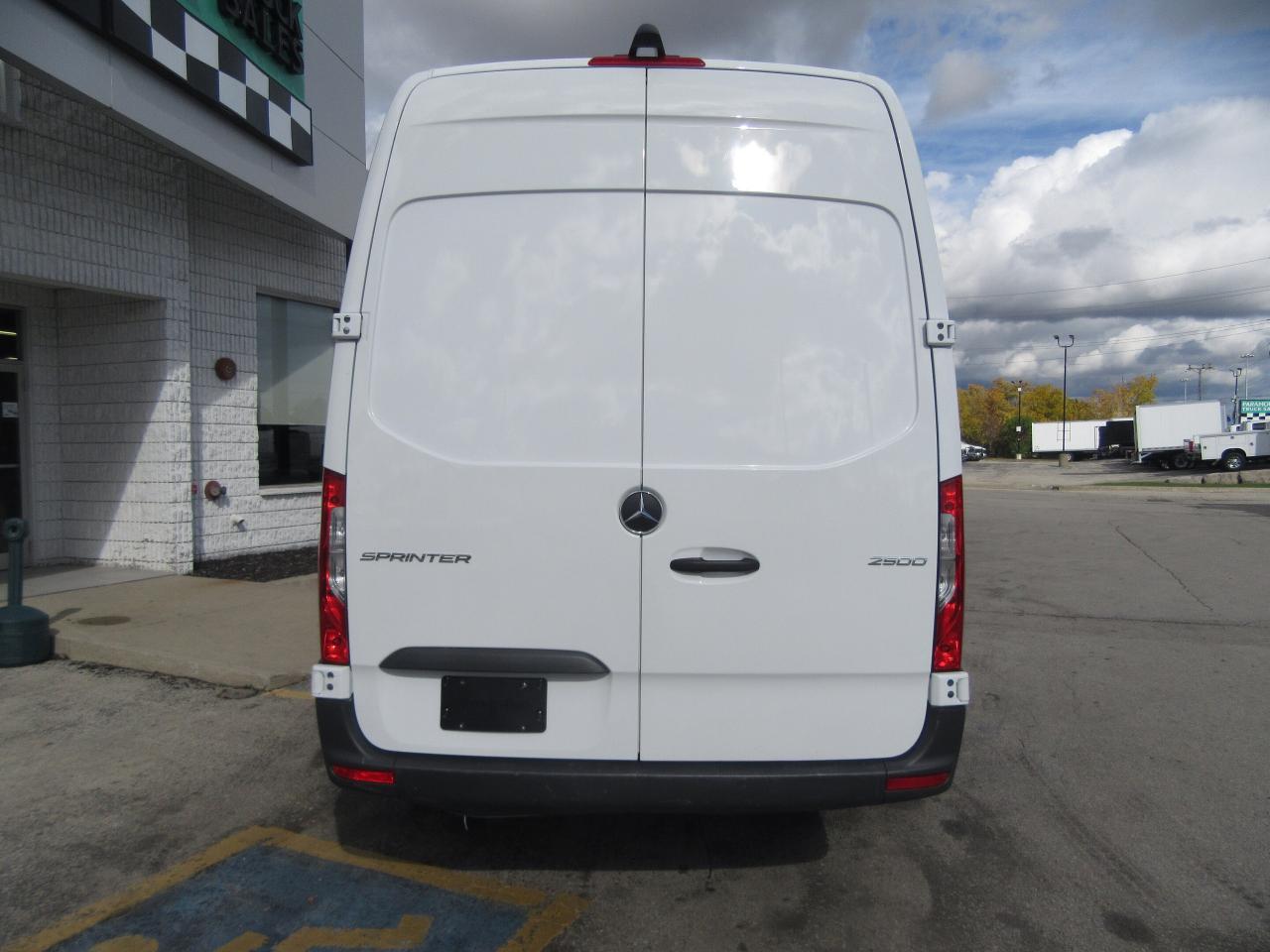 2024 Mercedes-Benz Sprinter DIESEL 170” WB HIGHROOF Photo