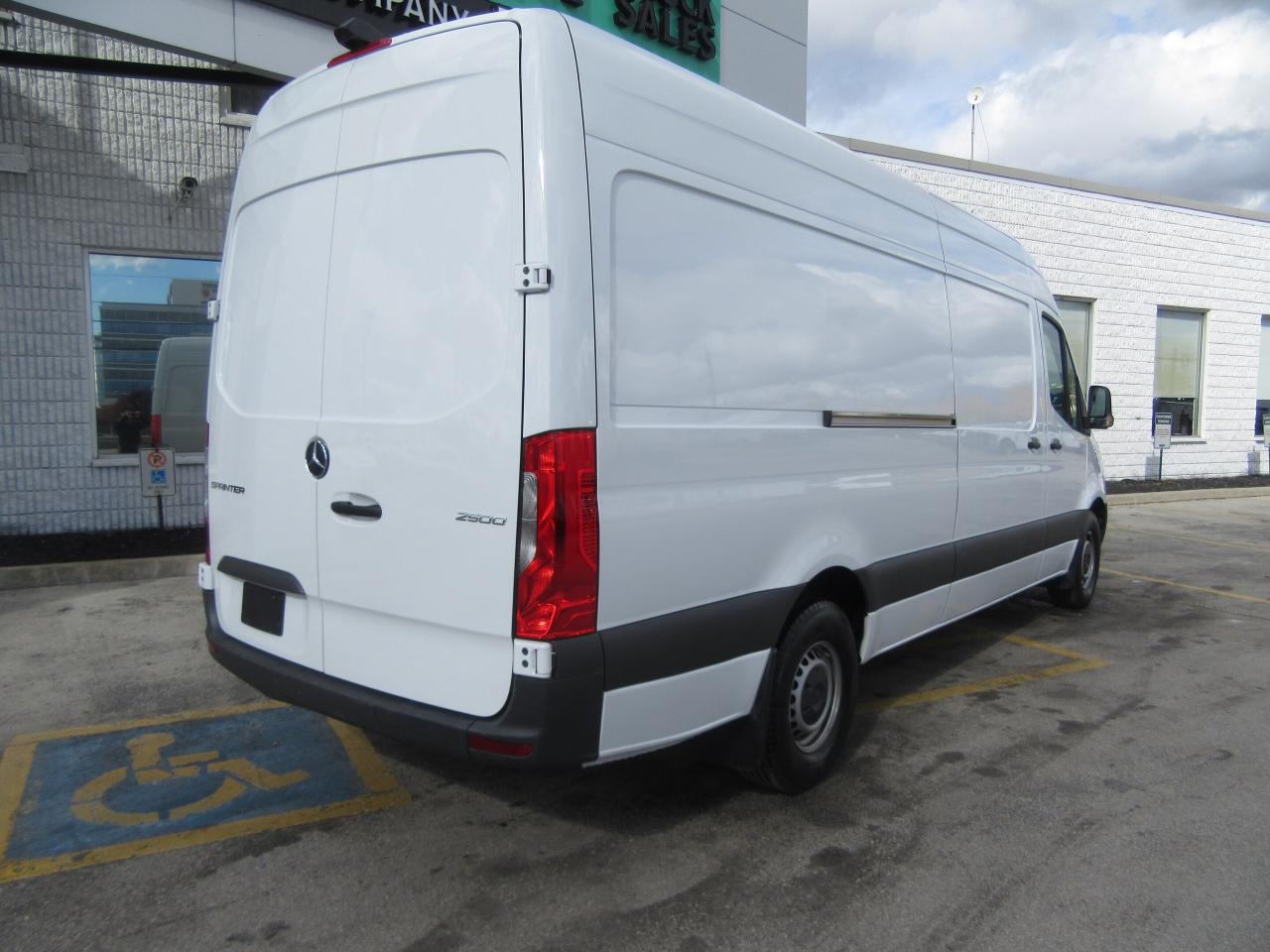 2024 Mercedes-Benz Sprinter DIESEL 170” WB HIGHROOF Photo