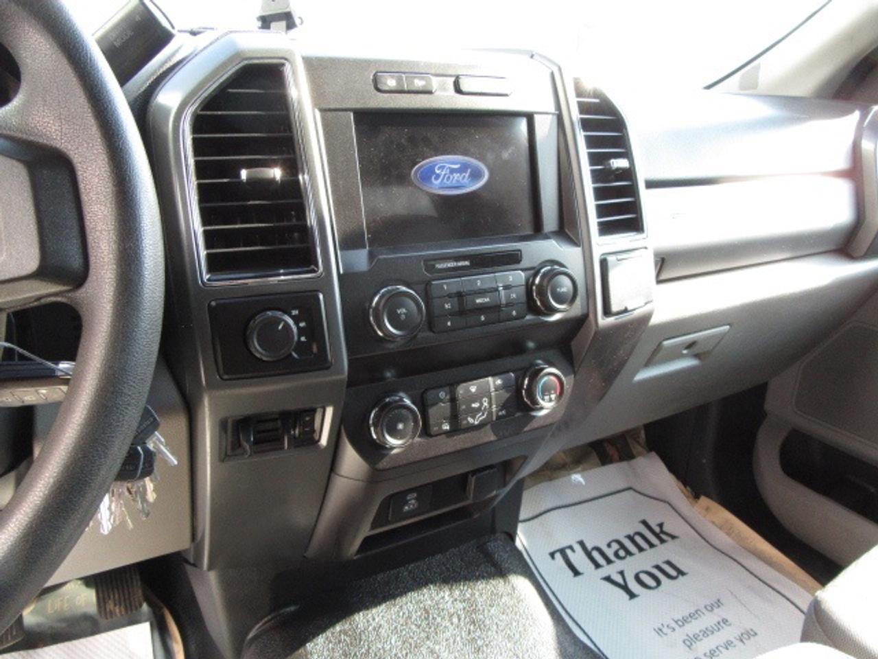 2021 Ford F-550 DIESEL AUTO 4X4 REG CAB/ NEW SERVICE BODY/ CRANE Photo