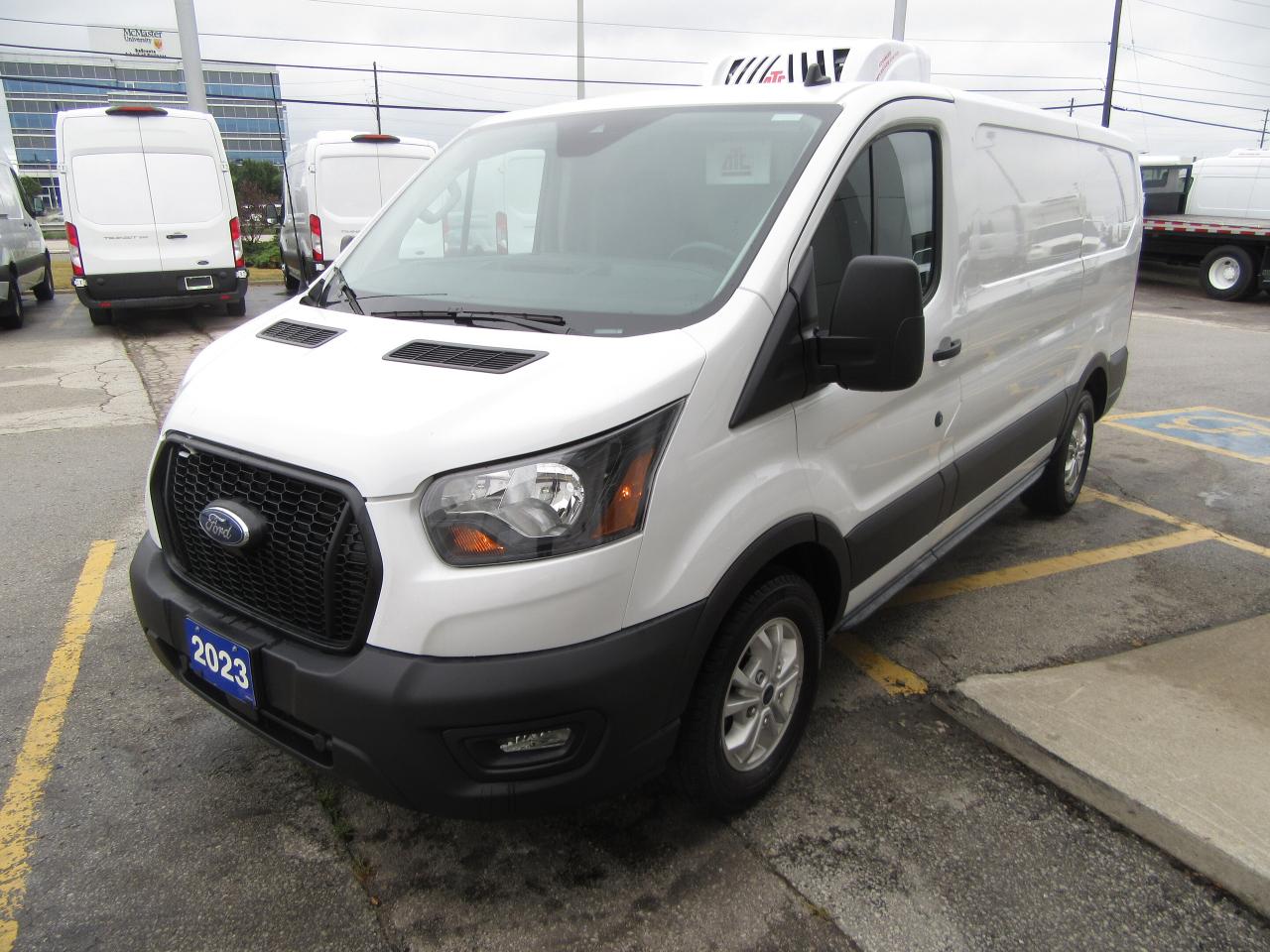2023 Ford Transit Cargo Van T-150 LOWROOF WITH NEW LOW TEMP REEFER SYSTEM Photo