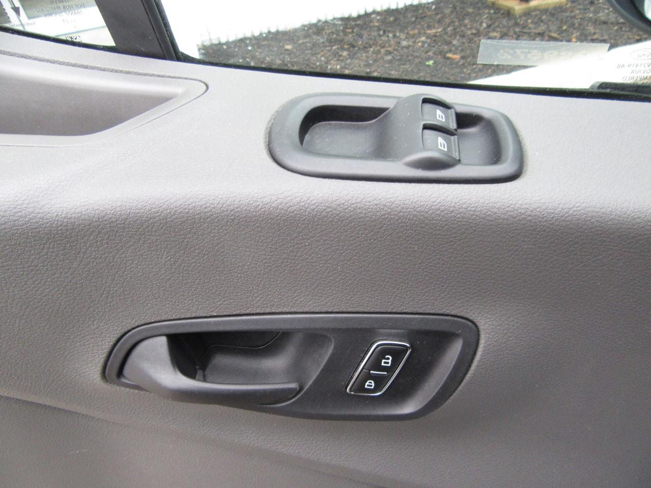 2023 Ford Transit Cargo Van T-150 LOWROOF WITH NEW LOW TEMP REEFER SYSTEM Photo