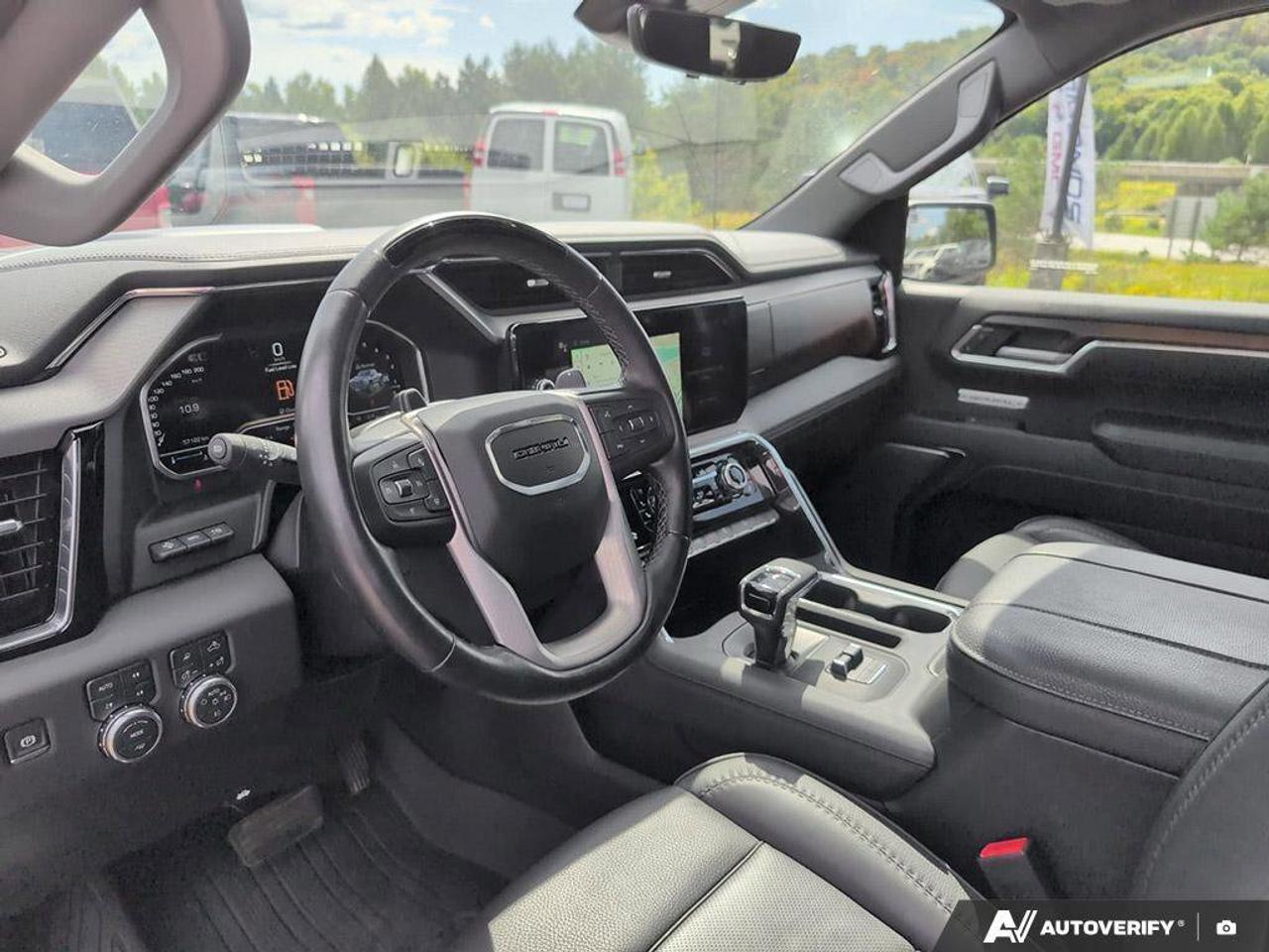 2025 GMC Sierra 1500 DenaliTrailer Brake Controller   Remote Start   He Photo