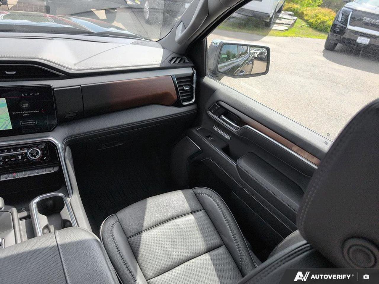 2025 GMC Sierra 1500 DenaliTrailer Brake Controller   Remote Start   He Photo