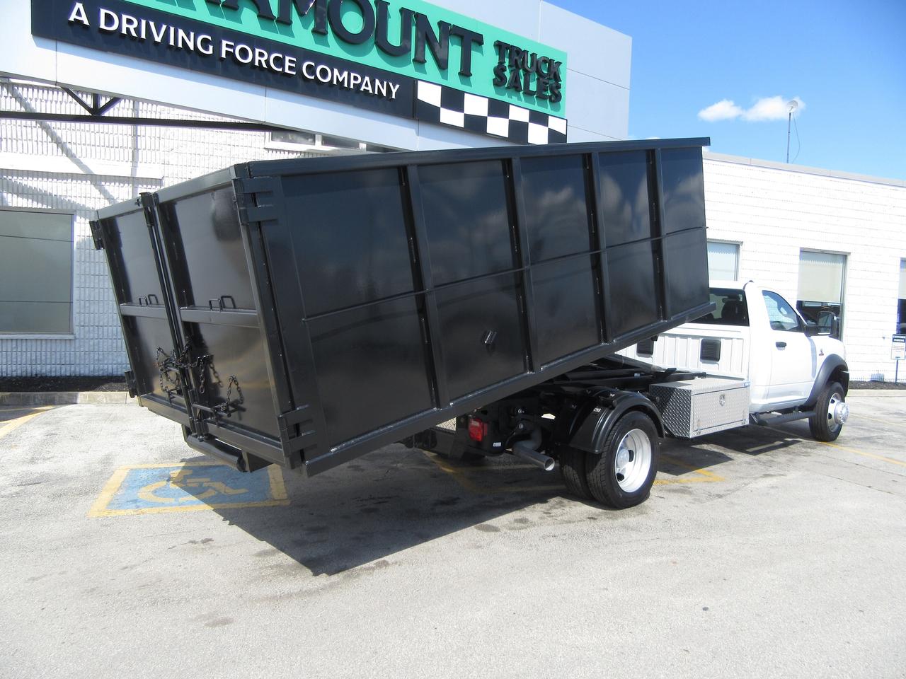 2024 Dodge RAM 5500 DIESEL REG CAB 4X4 WITH NEW STELLAR HOOK LIFT Photo