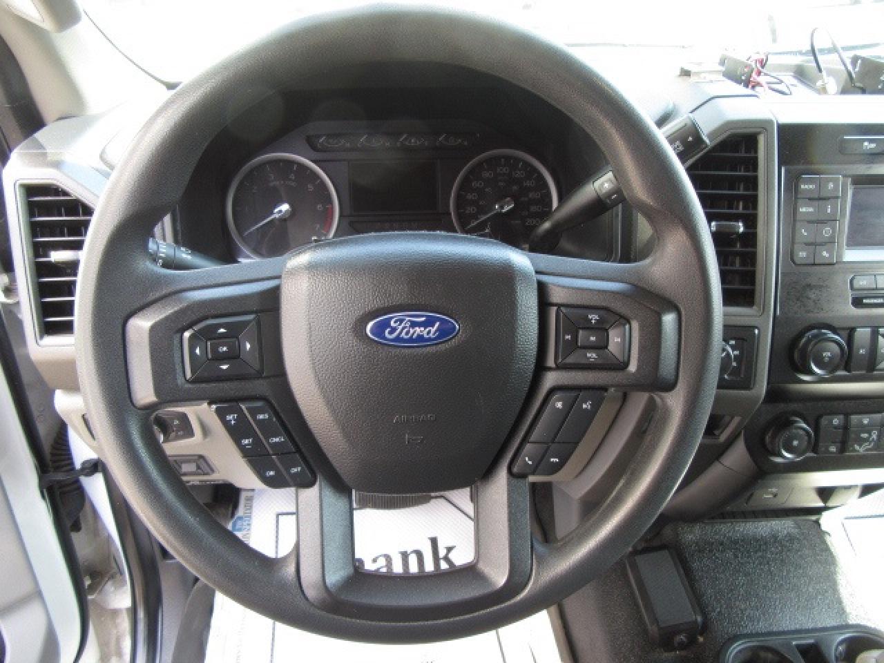 2022 Ford F-250 GAS 4X4 EXT CAB WITH HI-RAIL PACKAGE Photo