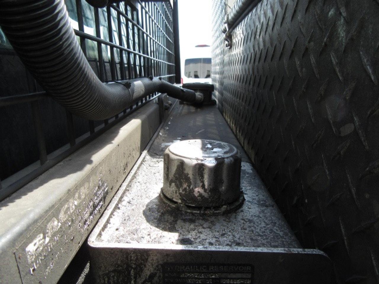 2022 Ford F-250 GAS 4X4 EXT CAB WITH HI-RAIL PACKAGE Photo