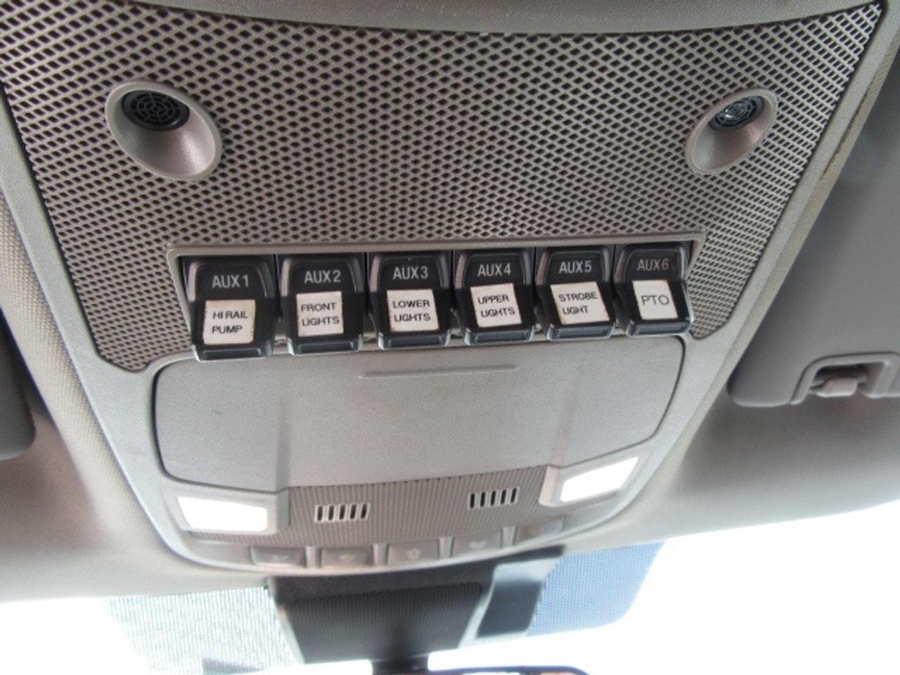 2022 Ford F-250 GAS 4X4 EXT CAB WITH HI-RAIL PACKAGE Photo