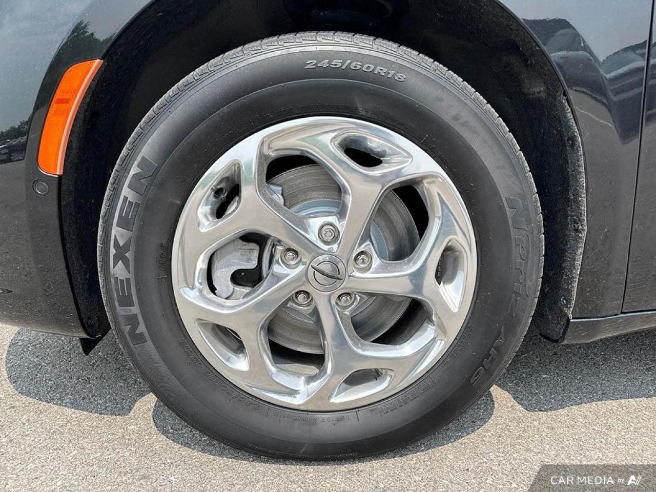 2022 Chrysler Pacifica Limited AUTO PARKING   BACKUP CAM   BLUETOOTH   HT Photo