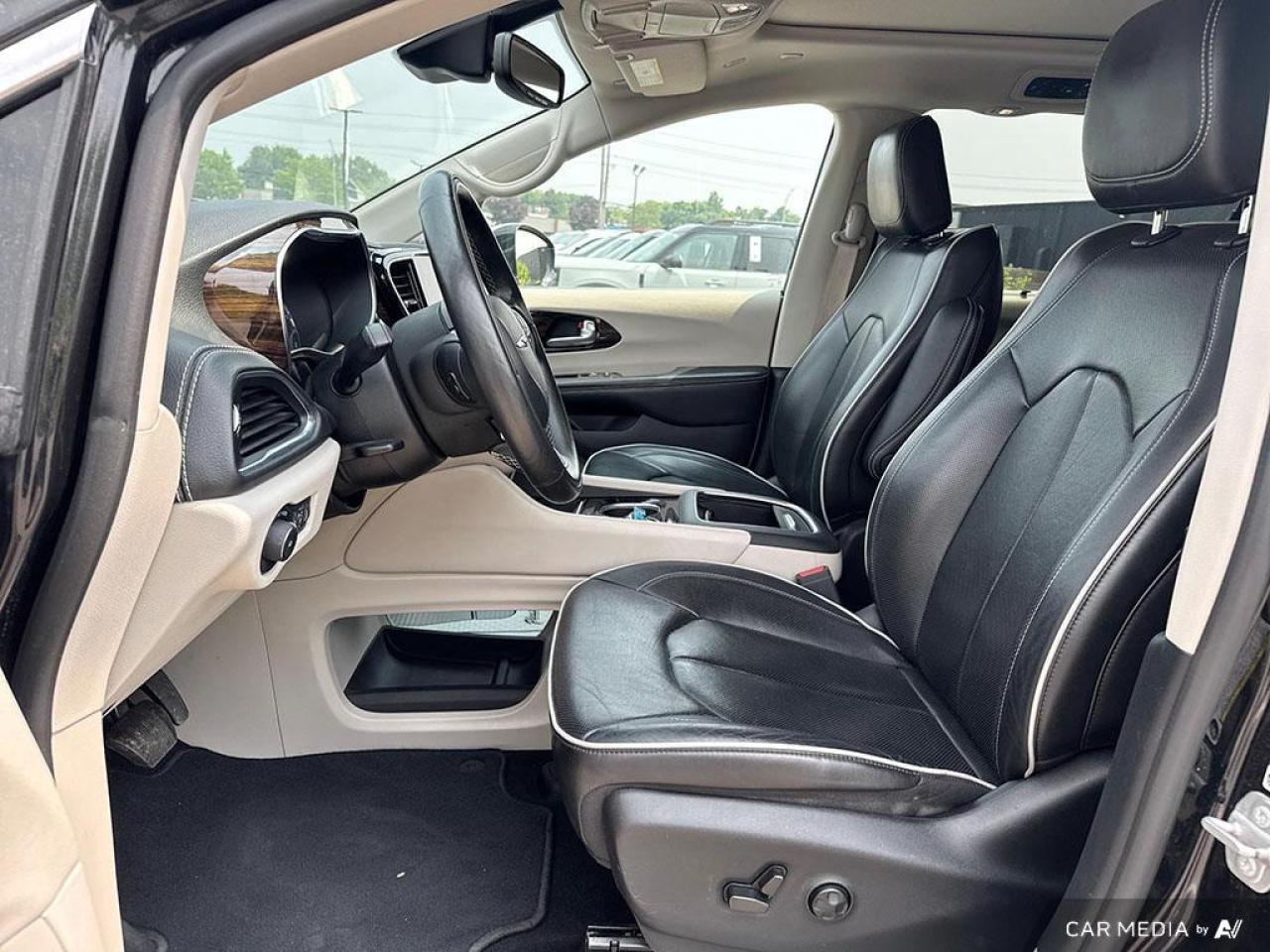 2022 Chrysler Pacifica Limited AUTO PARKING   BACKUP CAM   BLUETOOTH   HT Photo