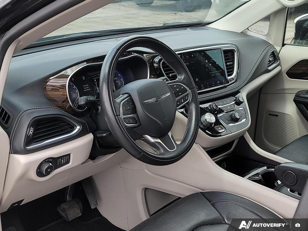 2022 Chrysler Pacifica Limited AUTO PARKING   BACKUP CAM   BLUETOOTH   HT Photo