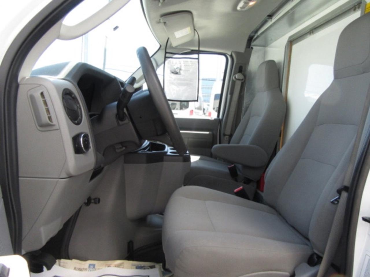 2024 Ford Super Duty E-450 DRW GAS 16FT HIGH BOX NEW LOW TEMP REEFER SYSTEM Photo