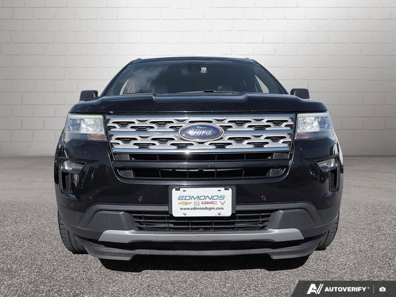 2019 Ford Explorer XLTOne Owner   Remote Start   Sunroof   6 passenge Photo