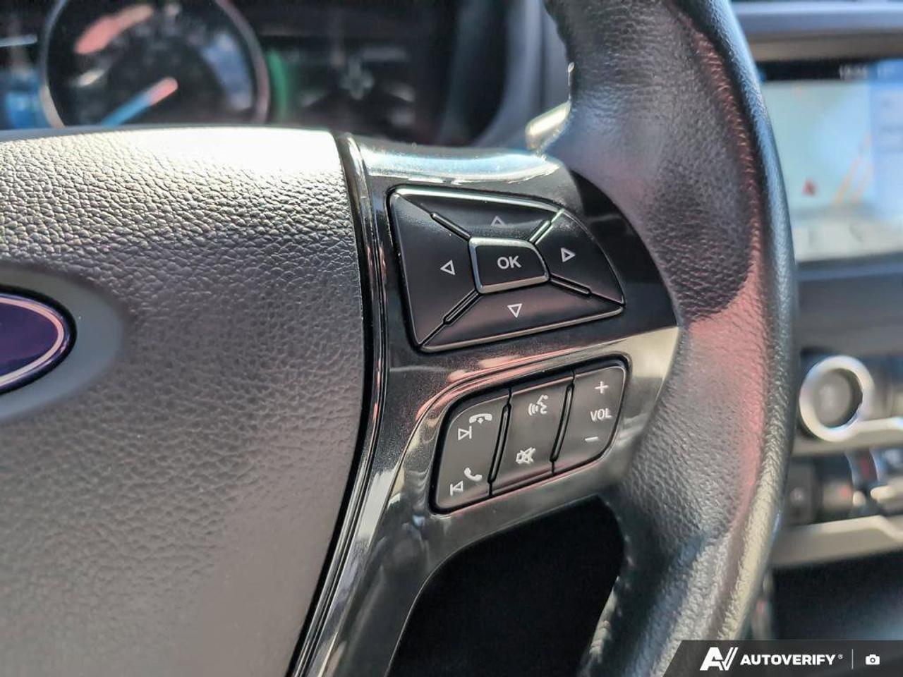 2019 Ford Explorer XLTOne Owner   Remote Start   Sunroof   6 passenge Photo