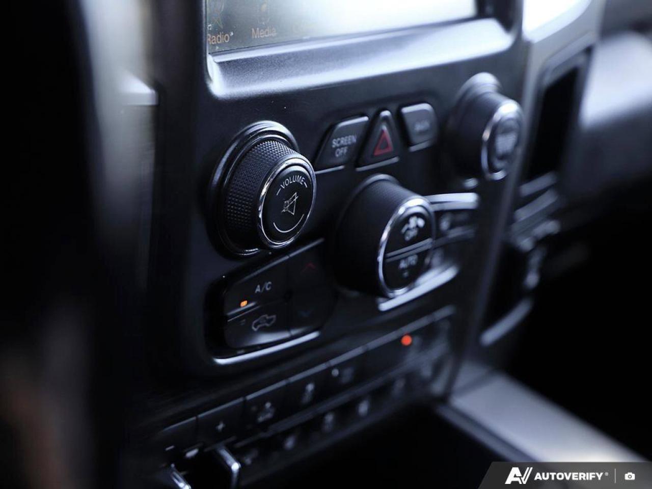 2016 RAM 1500 LimitedAS-TRADED, ALPINE AUDIO, HTD + CLD SEATS, 3 Photo