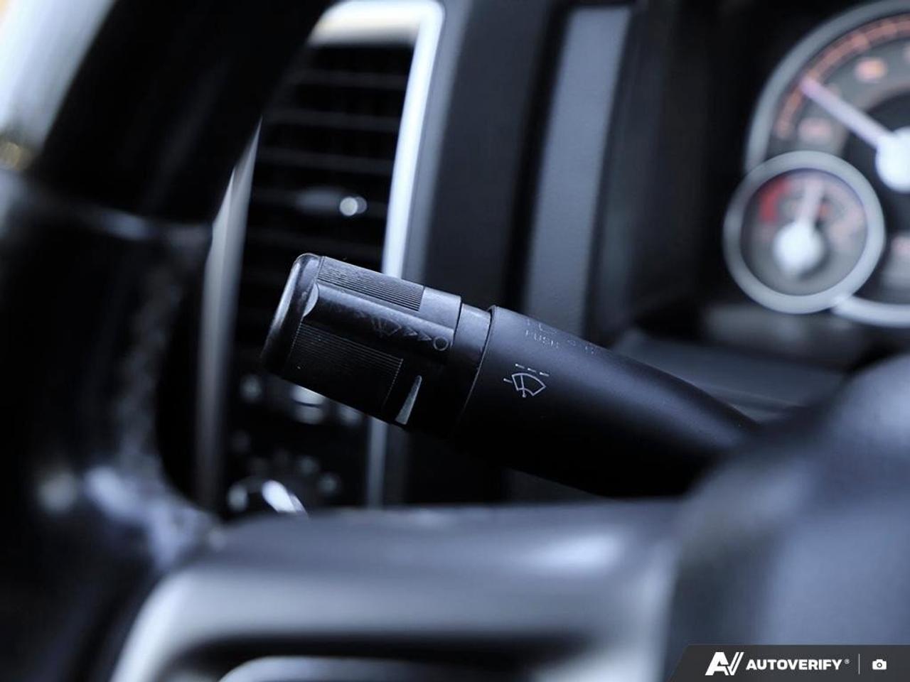 2016 RAM 1500 LimitedAS-TRADED, ALPINE AUDIO, HTD + CLD SEATS, 3 Photo