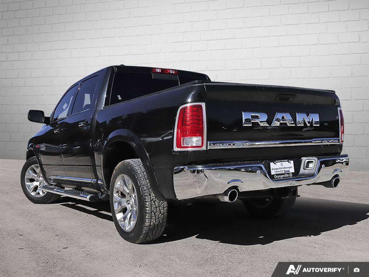 2016 RAM 1500 LimitedAS-TRADED, ALPINE AUDIO, HTD + CLD SEATS, 3.0L ECODIESEL, NAVI Photo