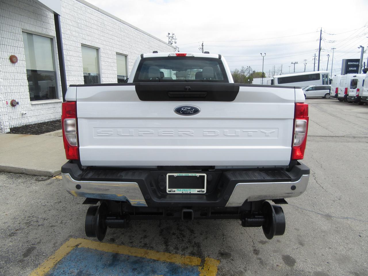 2022 Ford F-250 GAS 4X4 CREW CAB BRAND NEW HI-RAIL PKG 8FT LONGBOX Photo3