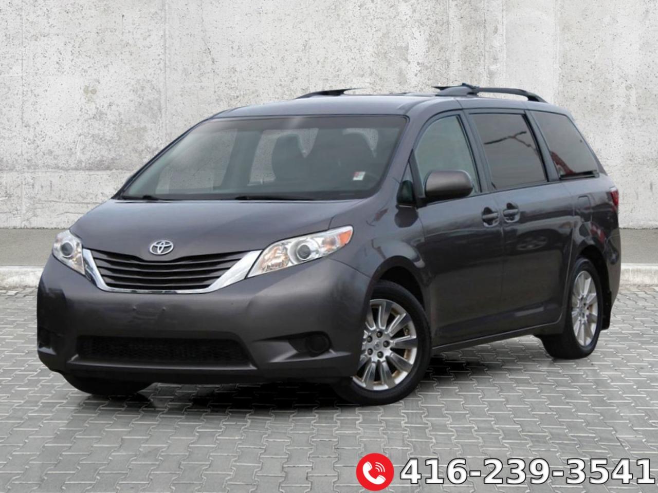 2015 Toyota Sienna 5dr LE 7-Pass AWD Photo0