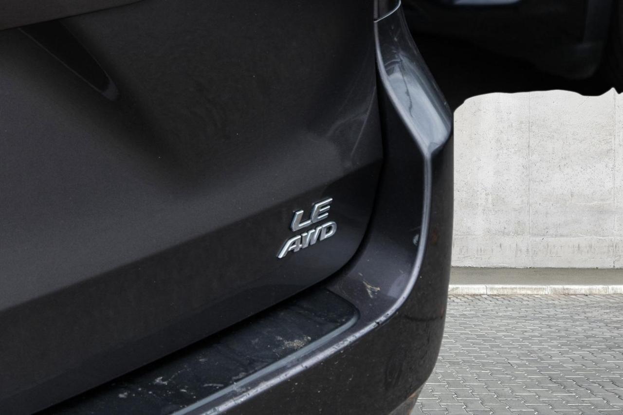 2015 Toyota Sienna 5dr LE 7-Pass AWD Photo