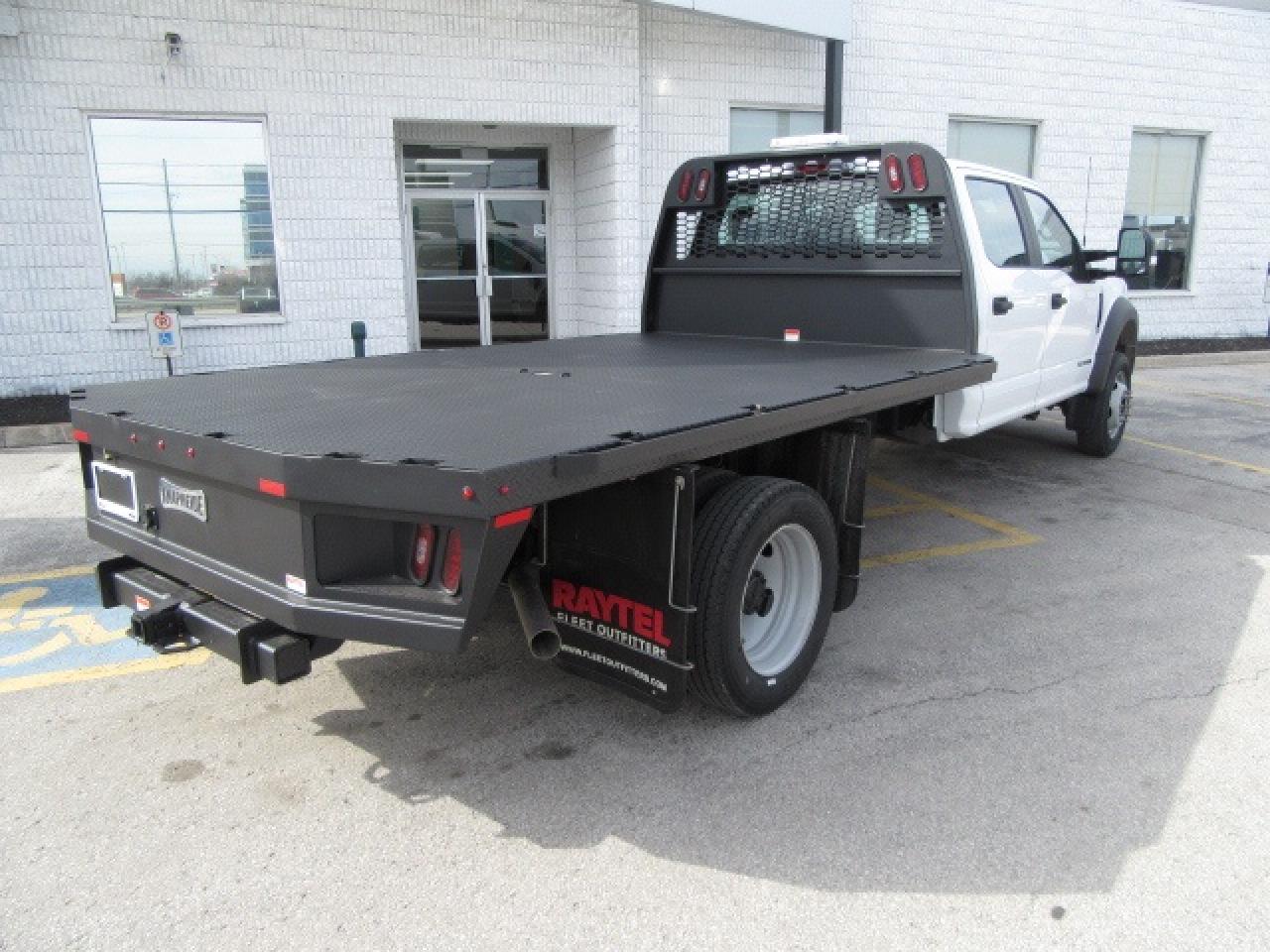 2022 Ford F-550 4X4 CREW CAB DIESEL 12FT FLAT DECK Photo2