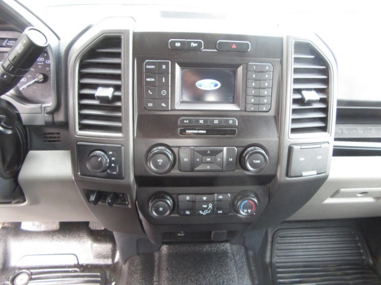 2022 Ford F-550 4X4 CREW CAB DIESEL 12FT FLAT DECK Photo