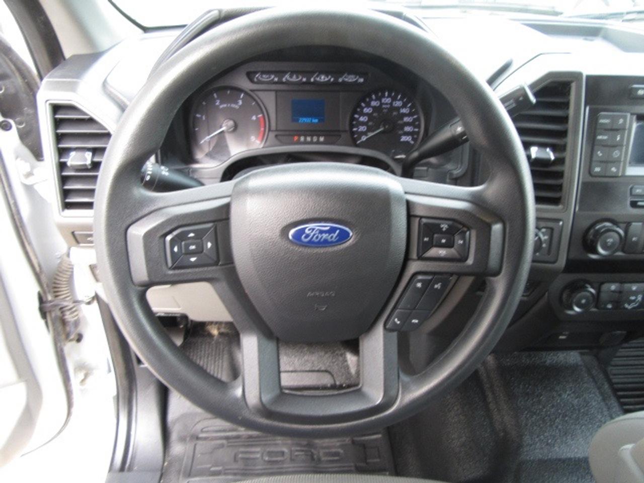 2022 Ford F-550 4X4 CREW CAB DIESEL 12FT FLAT DECK Photo