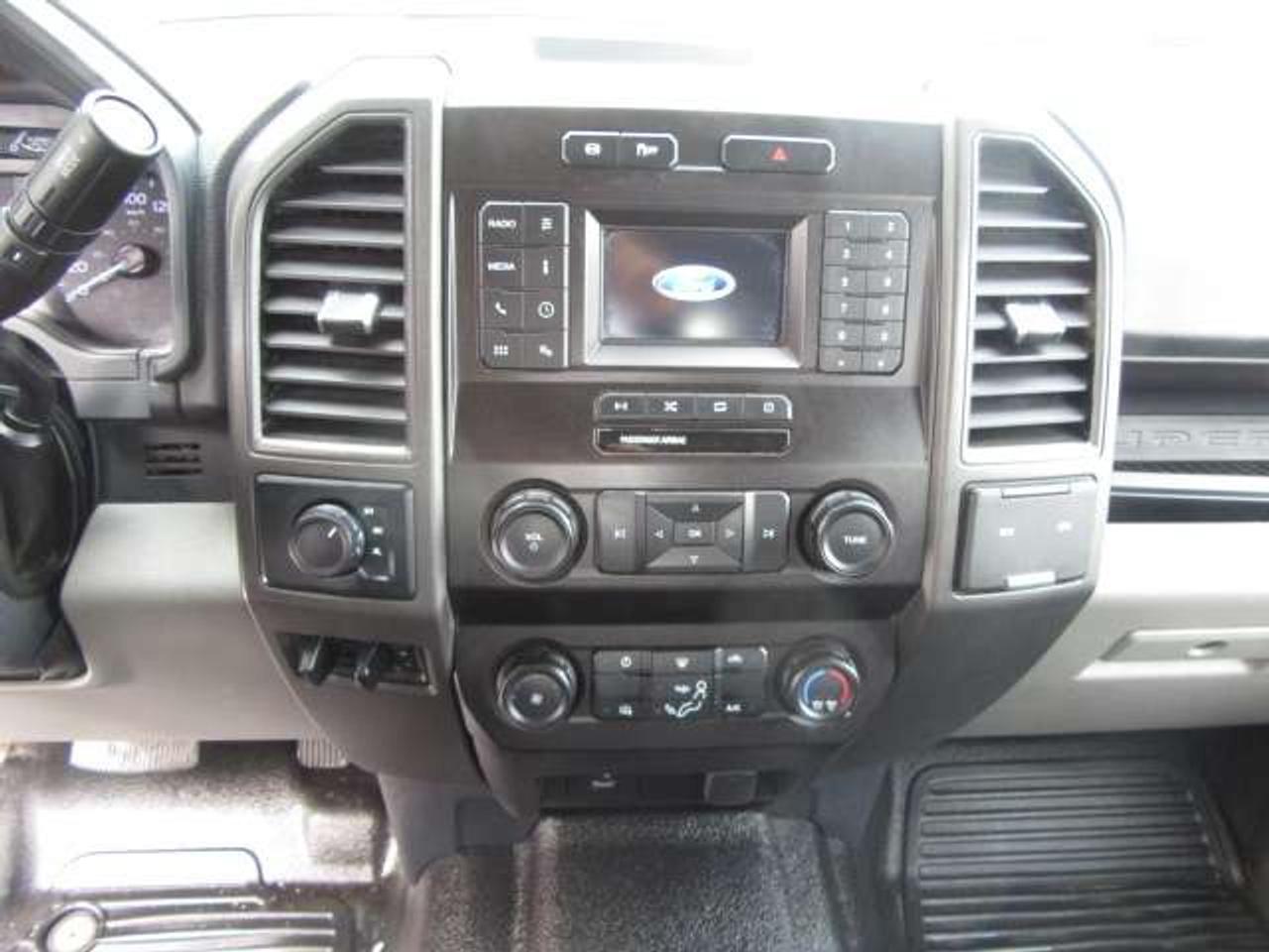 2022 Ford F-550 4X4 CREW CAB DIESEL 12FT FLAT DECK Photo