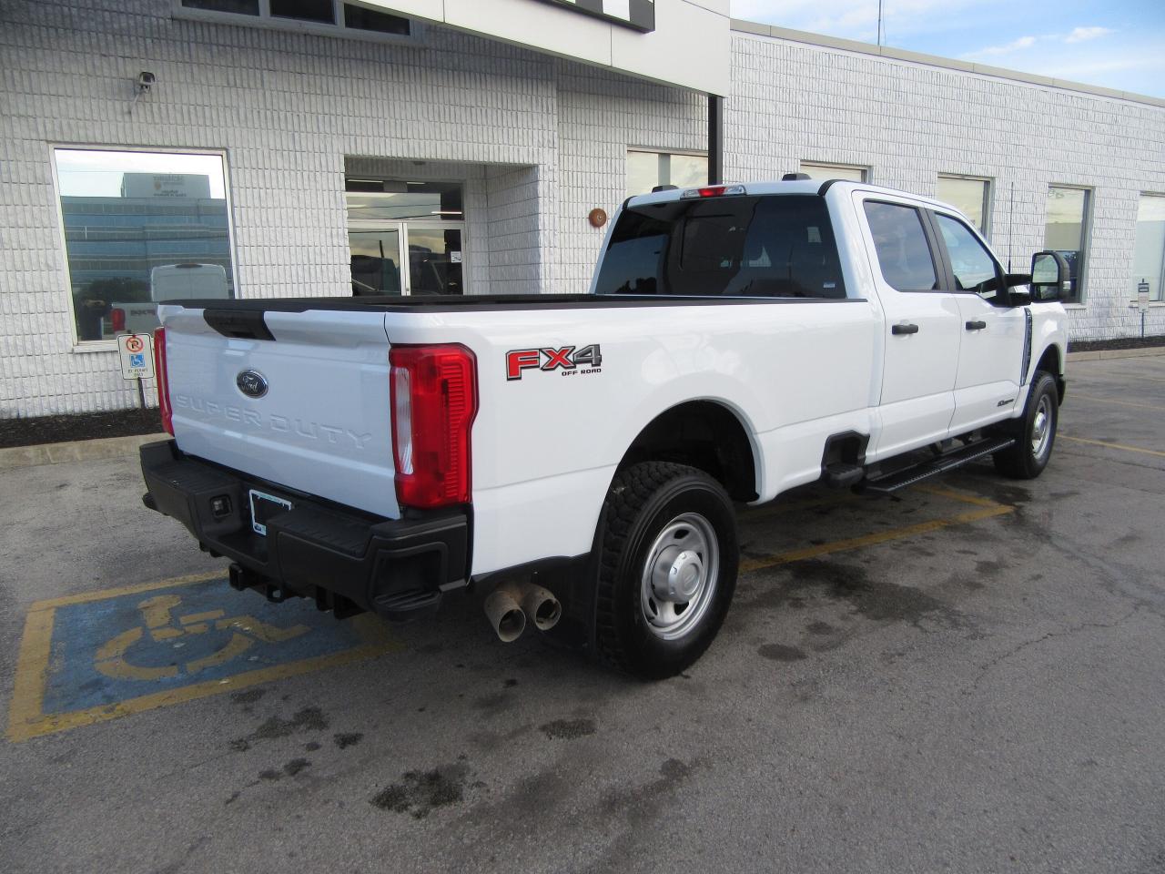 2023 Ford F-350 F-350 CREW CAB 4X4 DIESEL 8FT LONG BOX PICKUP Photo