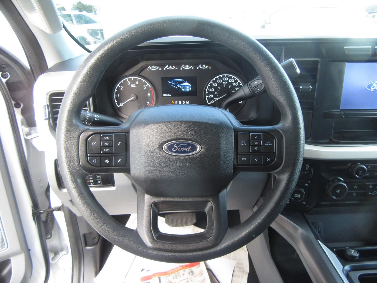 2024 Ford F-350 CREW CAB XLT 4X4 6.8 FT BOX Photo