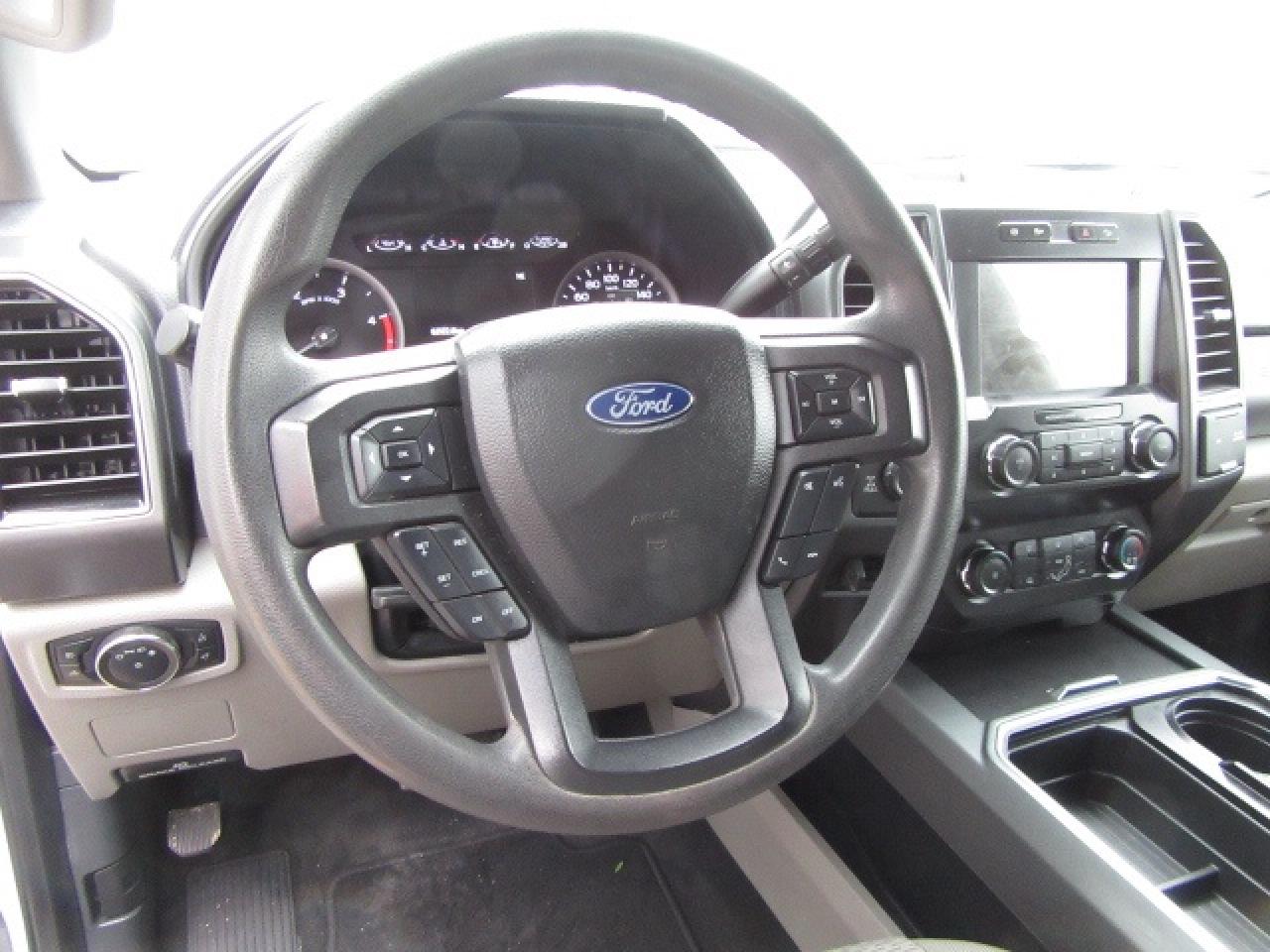 2022 Ford F-350 DIESEL CREW CAB 4X4 NEW SERVICE / UTILITY BODY Photo