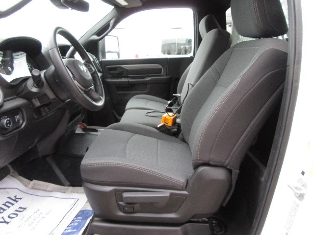 2024 RAM 5500 DIESEL 4X4 REG CAB 16 FT LUMBER DUMPING FLAT DECK Photo