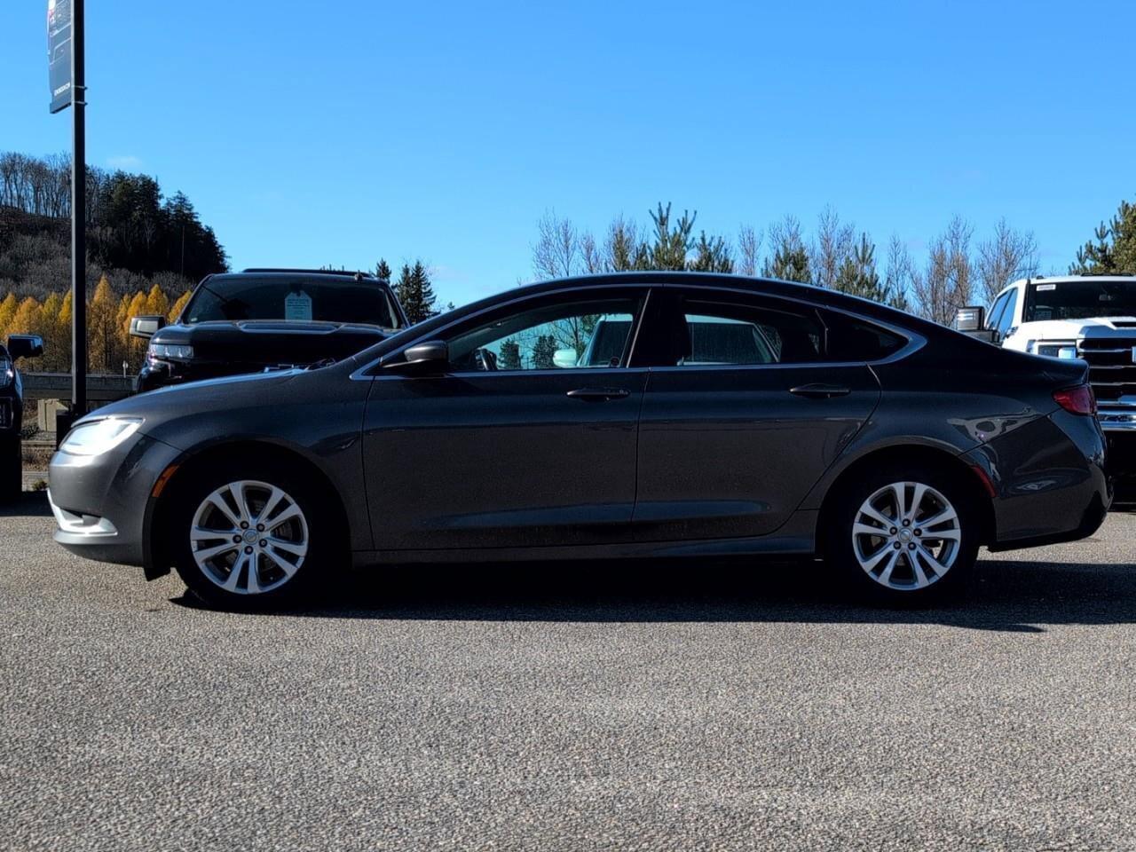 2015 Chrysler 200 LimitedRemote Start   Cruise Control   Bluetooth Photo