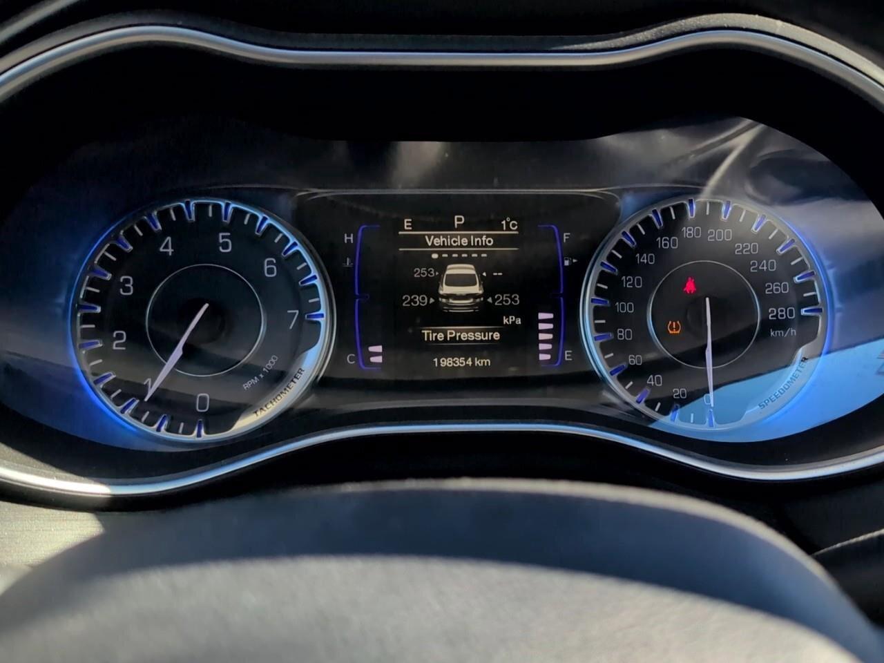 2015 Chrysler 200 LimitedRemote Start   Cruise Control   Bluetooth Photo