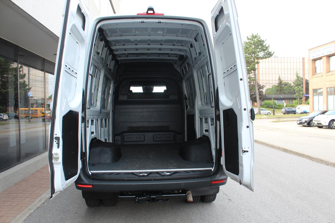 2021 Mercedes-Benz Sprinter Cargo Van 4500 - "DULLYS" - "3.0L DIESEL" - "TOW PKG" Photo