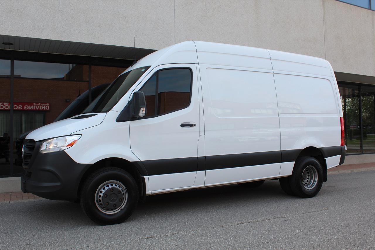 2021 Mercedes-Benz Sprinter Cargo Van 4500 - "DULLYS" - "3.0L DIESEL" - "TOW PKG" Photo0