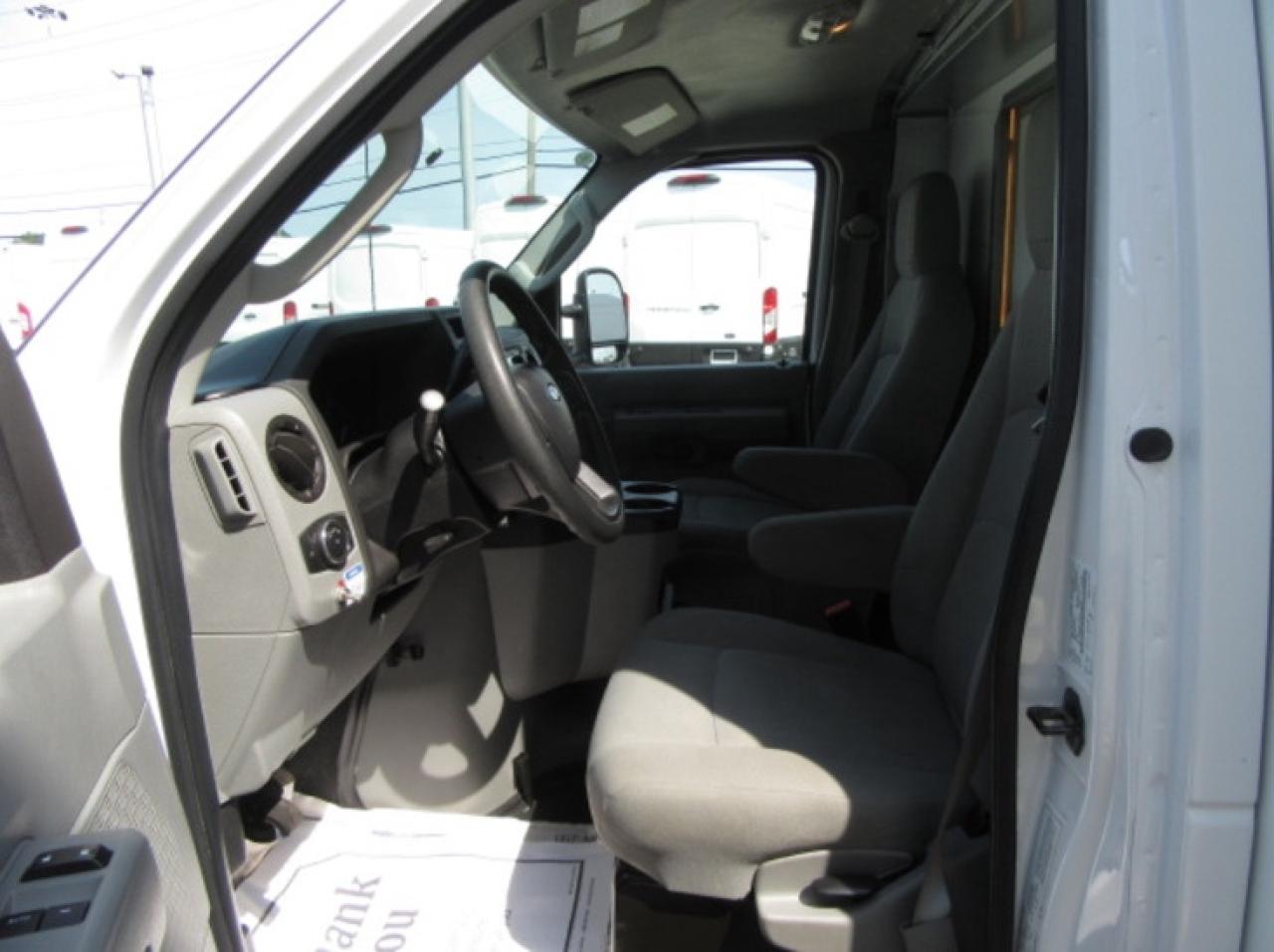 2023 Ford E-450 GAS 16FT HIGH BOX CUBE & POWER LIFTGATE Photo