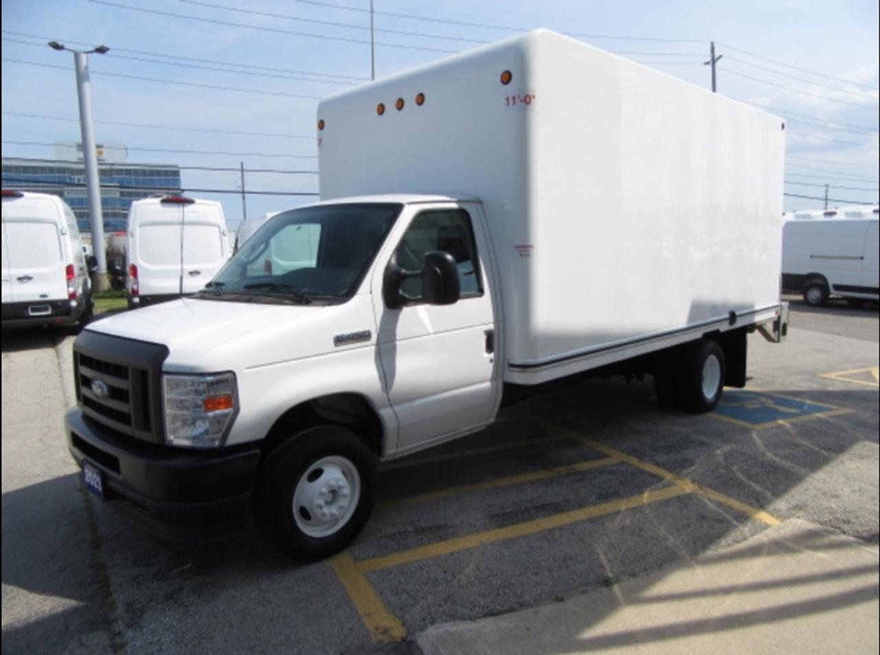 2023 Ford E-450 GAS 16FT HIGH BOX CUBE & POWER LIFTGATE Photo