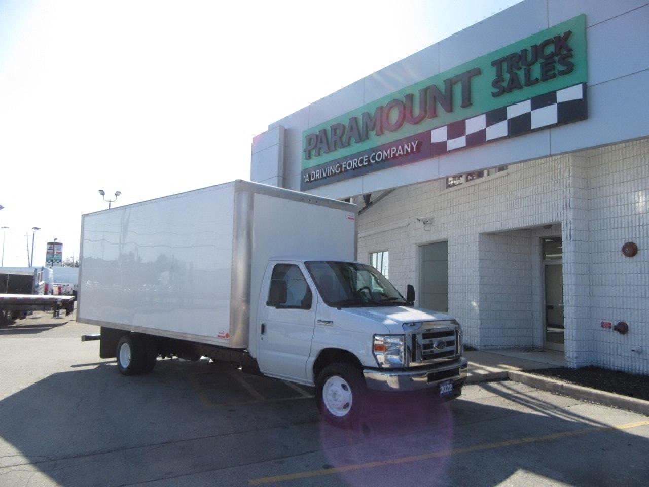 2022 Ford E-450 CUSTOM 18FT CUBE VAN HIGH BOX Photo0