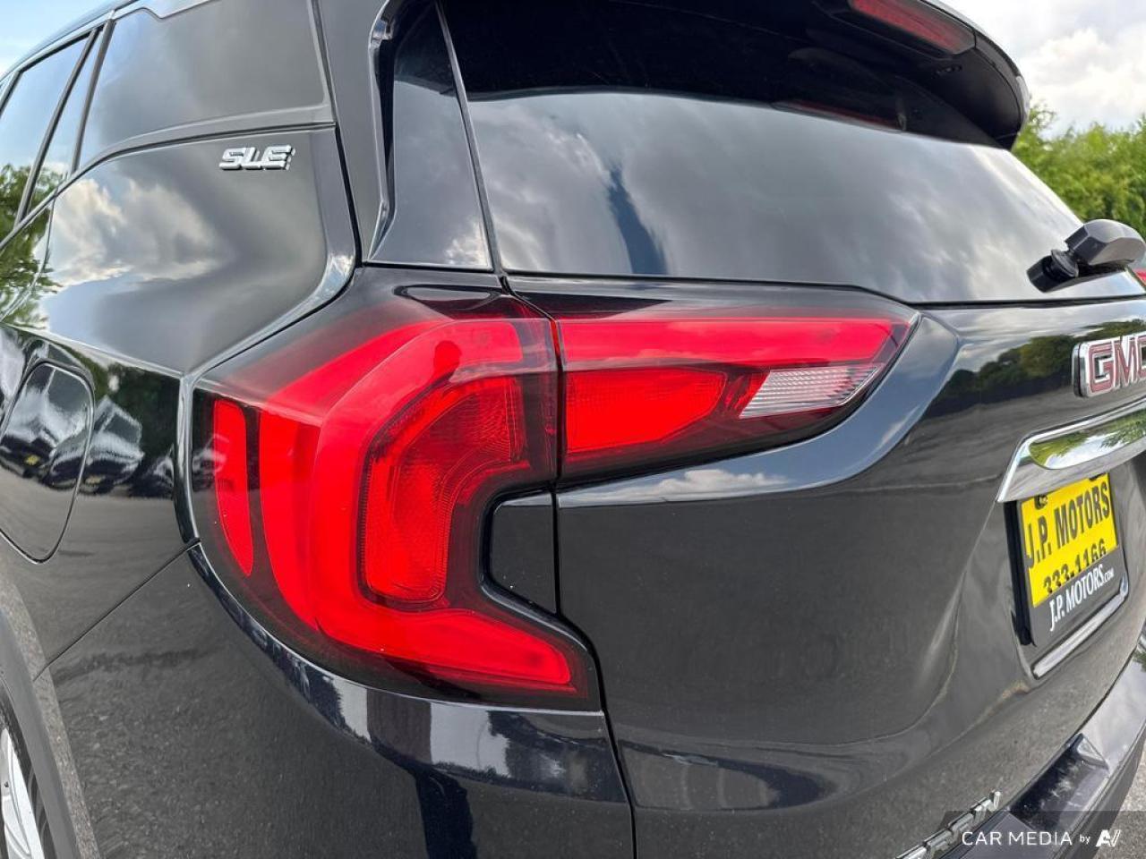 2019 GMC Terrain SLE BACKUP CAM   BLUETOOTH   HTD SEATS   KEYLESS E Photo