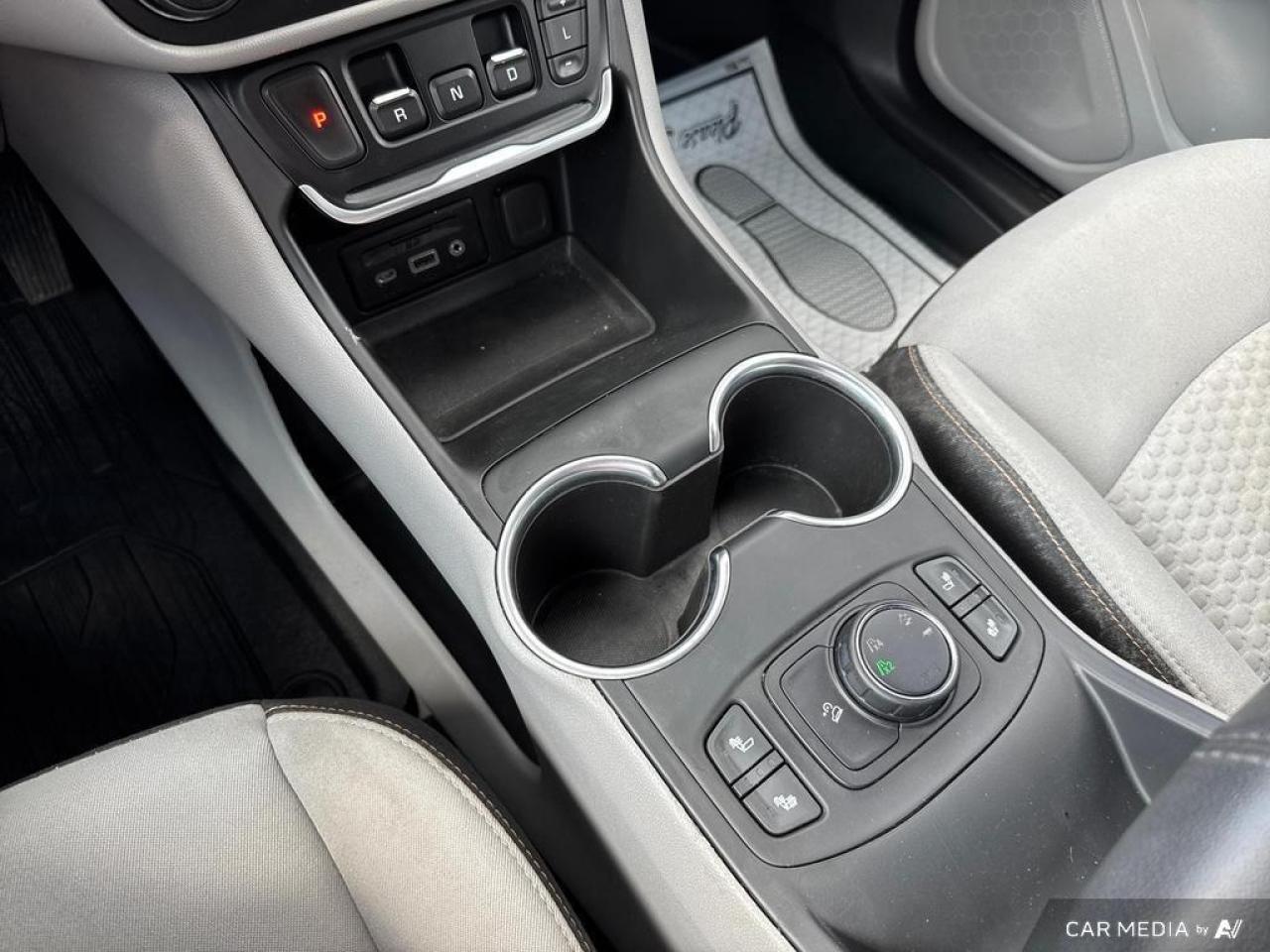 2019 GMC Terrain SLE BACKUP CAM   BLUETOOTH   HTD SEATS   KEYLESS E Photo