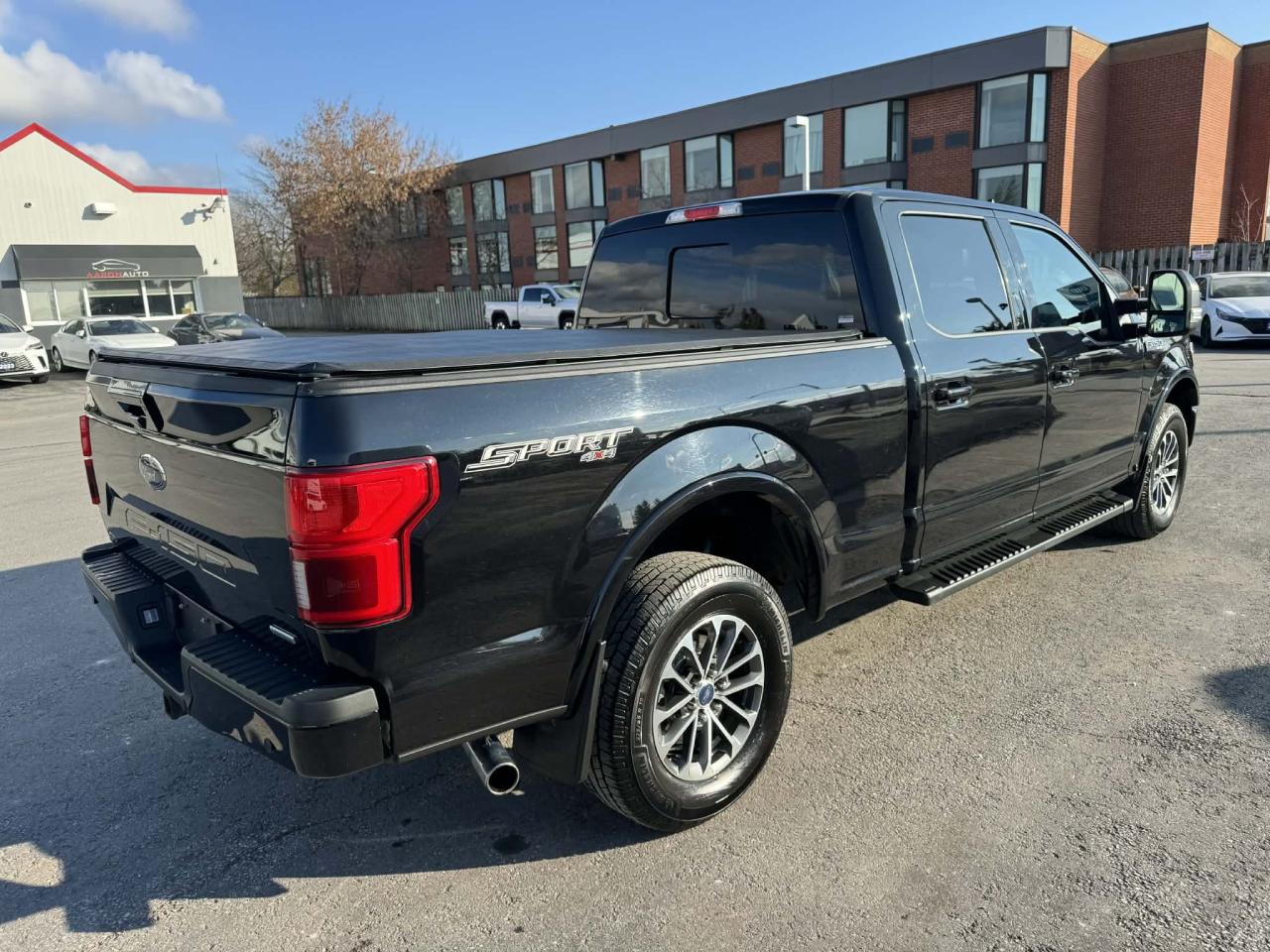 2020 Ford F-150 Lariat 4WD SuperCrew 5.5' Box Photo4