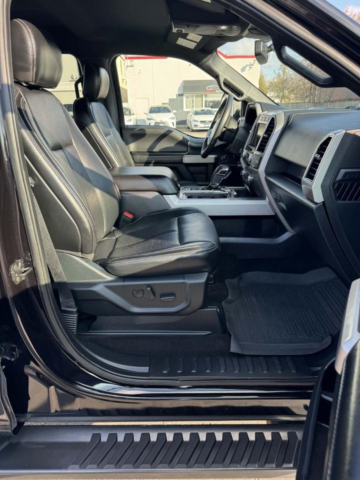 2020 Ford F-150 Lariat 4WD SuperCrew 5.5' Box Photo