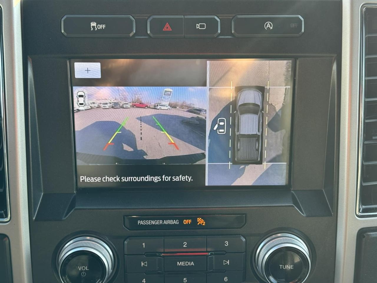 2020 Ford F-150 Lariat 4WD SuperCrew 5.5' Box Photo