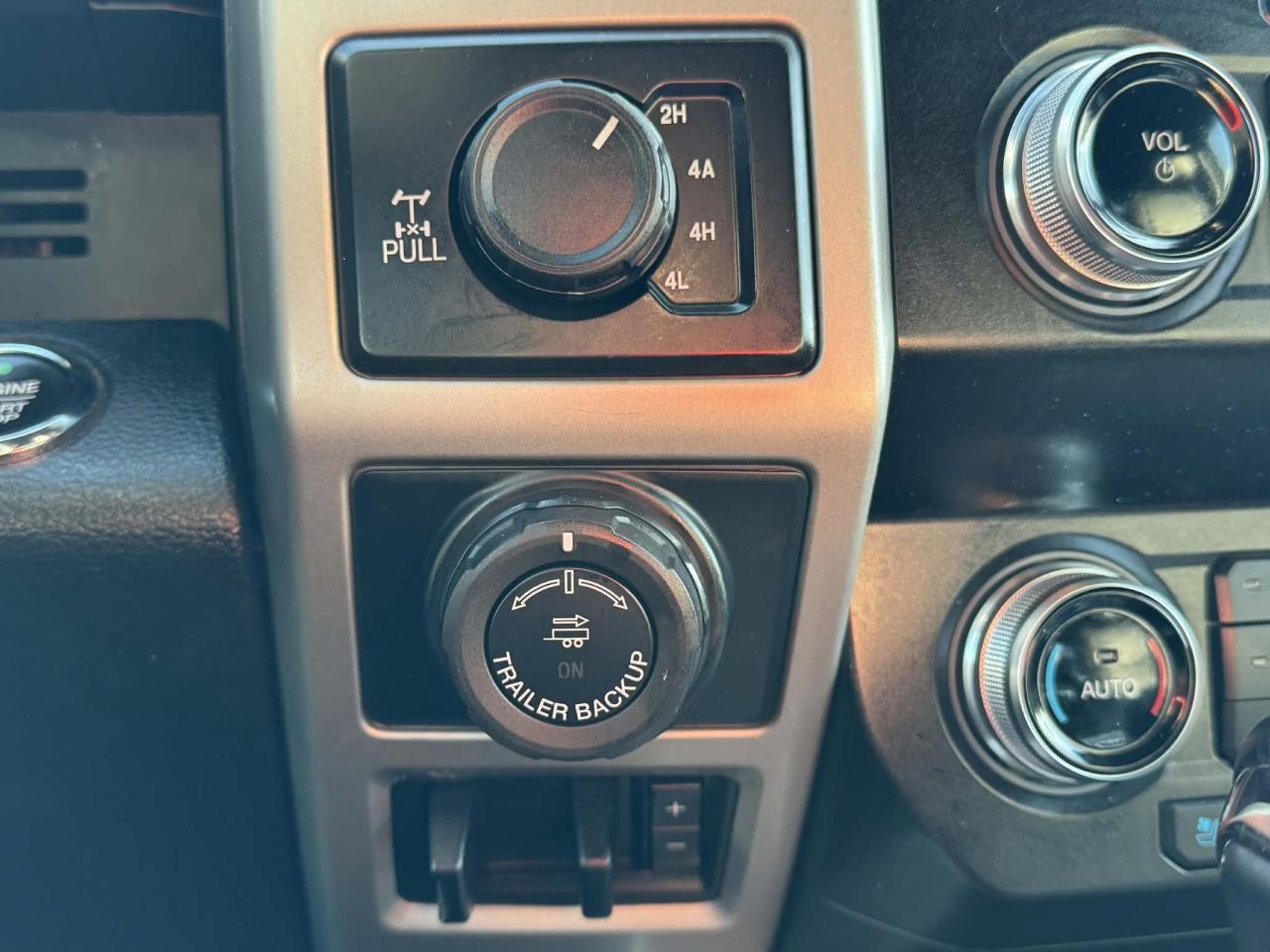 2020 Ford F-150 Lariat 4WD SuperCrew 5.5' Box Photo