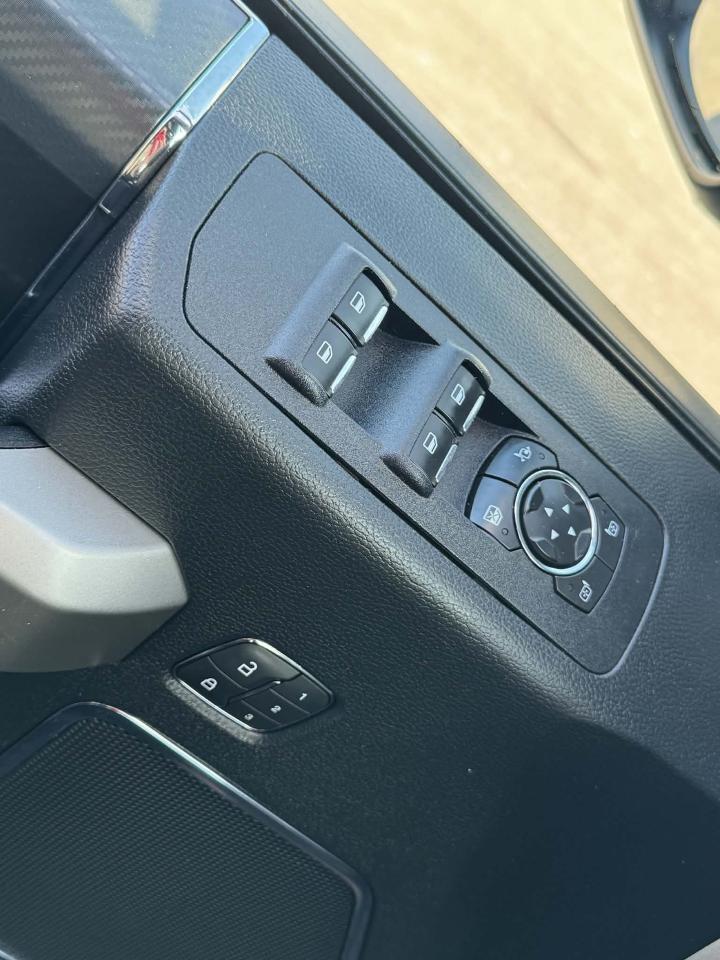 2020 Ford F-150 Lariat 4WD SuperCrew 5.5' Box Photo