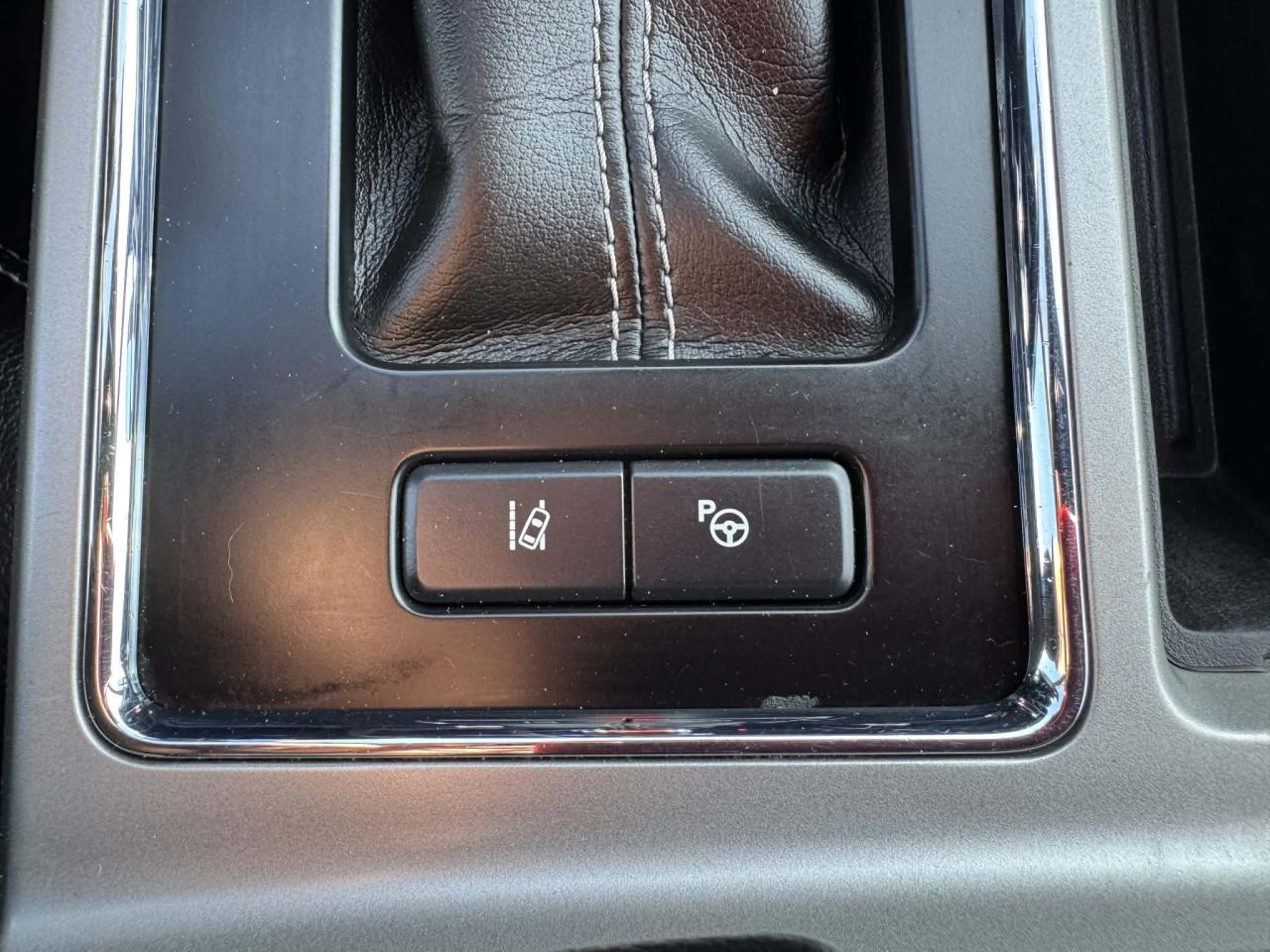 2020 Ford F-150 Lariat 4WD SuperCrew 5.5' Box Photo