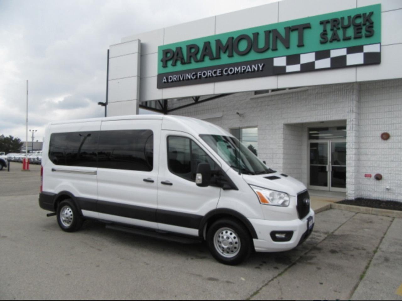 2022 Ford Transit Passenger Wagon GAS MED ROOF EXT ALL WHEEL DRIVE 15 PASS VAN Photo0