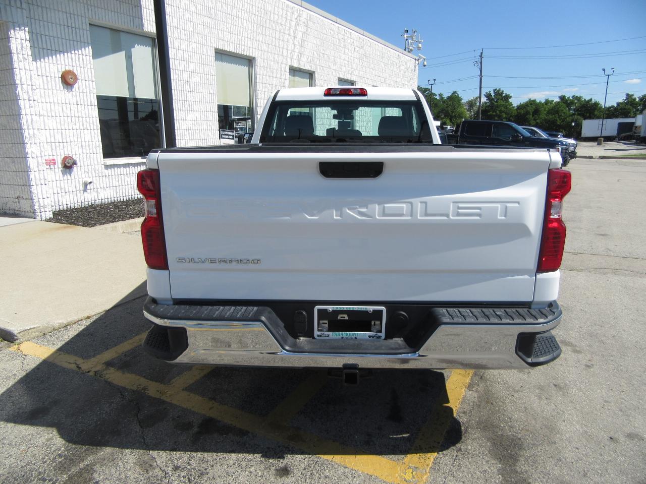 2024 Chevrolet Chevrolet1500 SILVERADO REGULAR CAB 8FT PICK UP LONG BOX Photo3